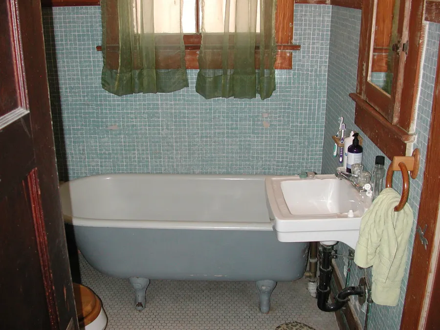 Bathroom Renovation Caulfield — detail